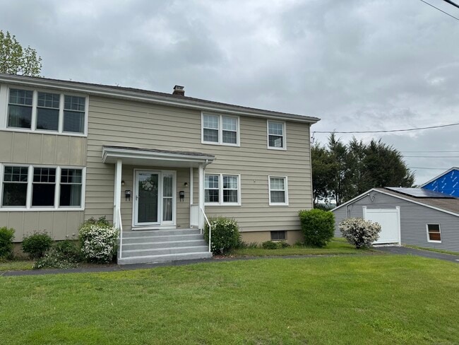 Building Photo - 63 Geissler Dr