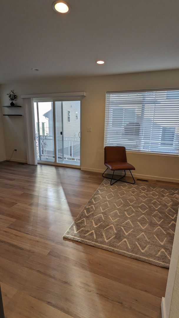 Building Photo - MODERN TWO STORY 2 BED/2 BATH IN BANNING LEWIS RANCH!