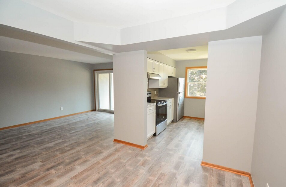 Building Photo - 607 19th St NW