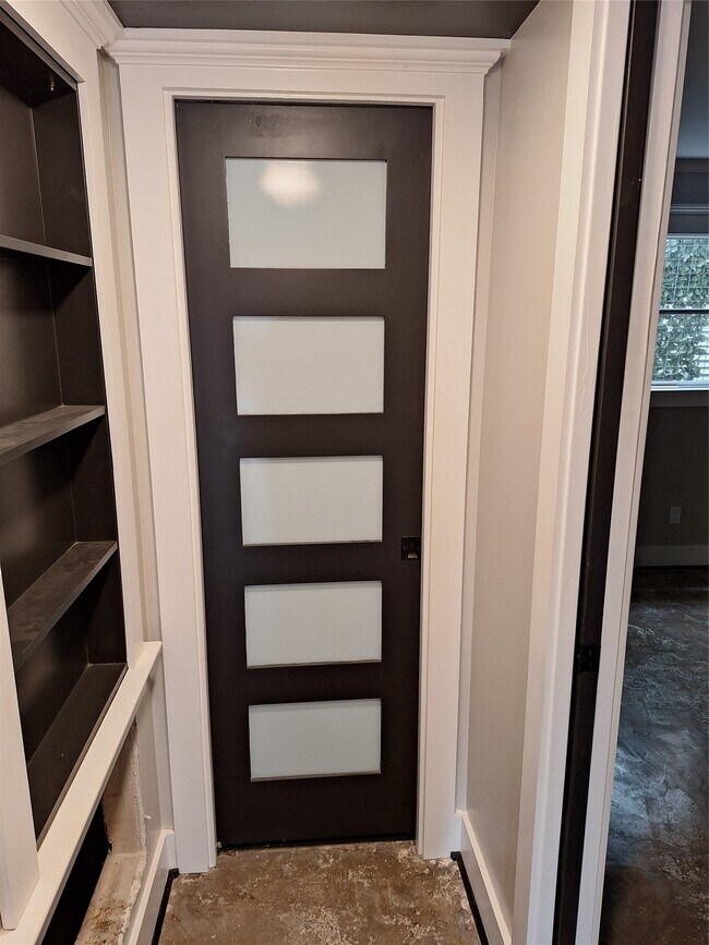 Building Photo - 1012 Rutland St