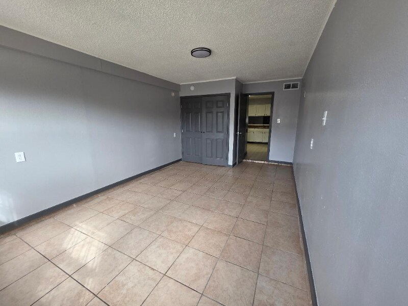 Building Photo - 7813 Star St