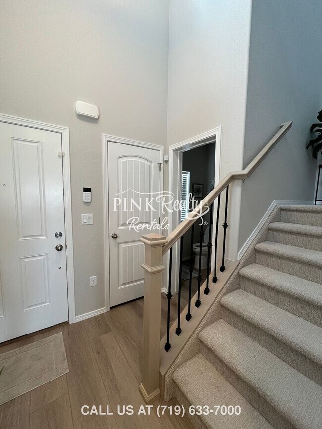 Building Photo - 9656 Feathergrass Dr