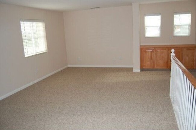 Building Photo - REDUCED!!!