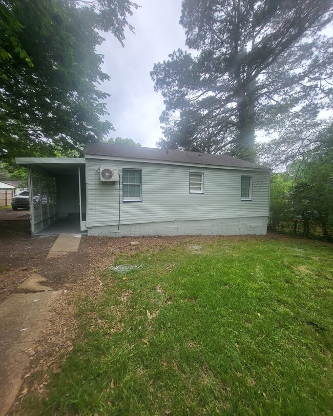 Building Photo - 954 Winn St