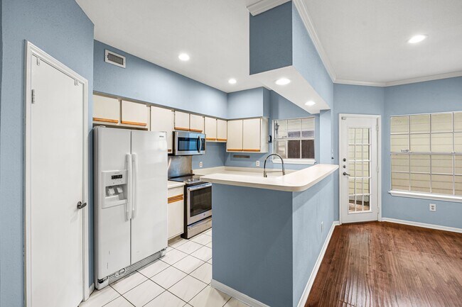 Building Photo - 7947 Knight Rd