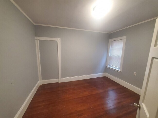 Building Photo - 247 Boston St