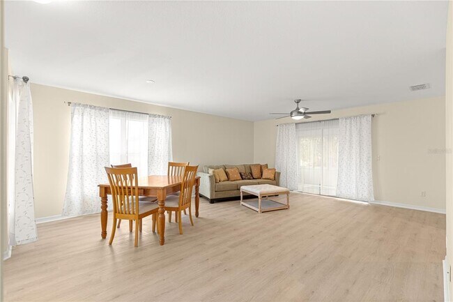 Building Photo - 9770 SW 92nd Place Rd