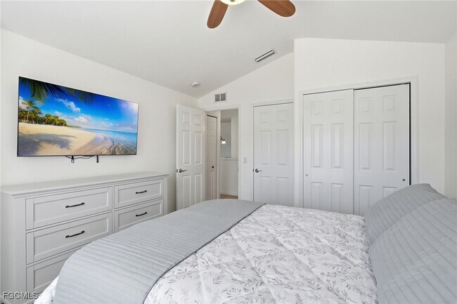 Building Photo - 11029 Mill Creek Way
