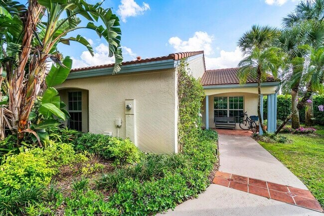 Building Photo - 2320 Las Casitas Dr