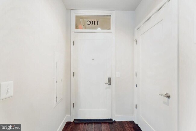 Building Photo - 2000 Clarendon Blvd