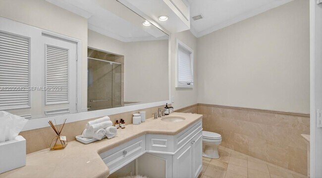 Building Photo - 260 Cape Florida Dr