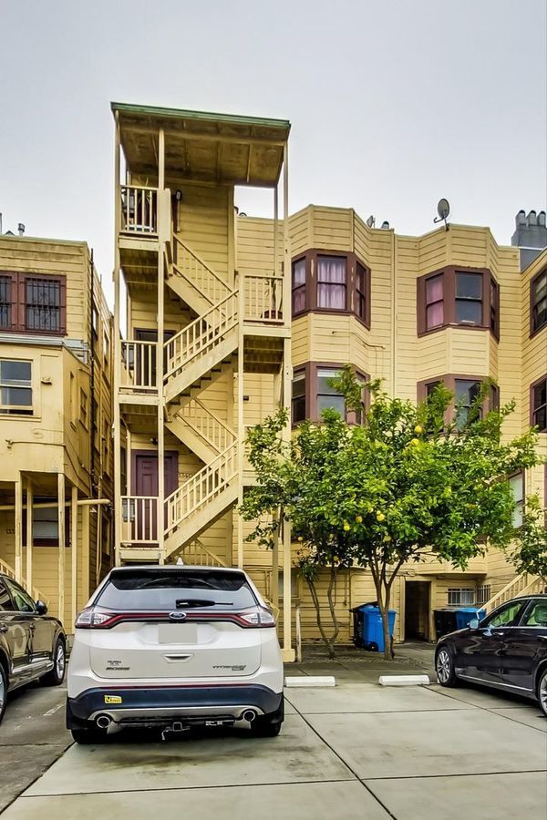 Building Photo - 1338 Haight St