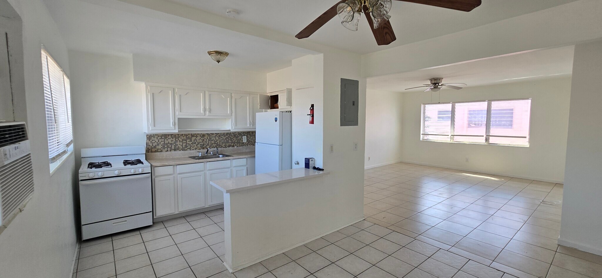 Building Photo - 744 85th St