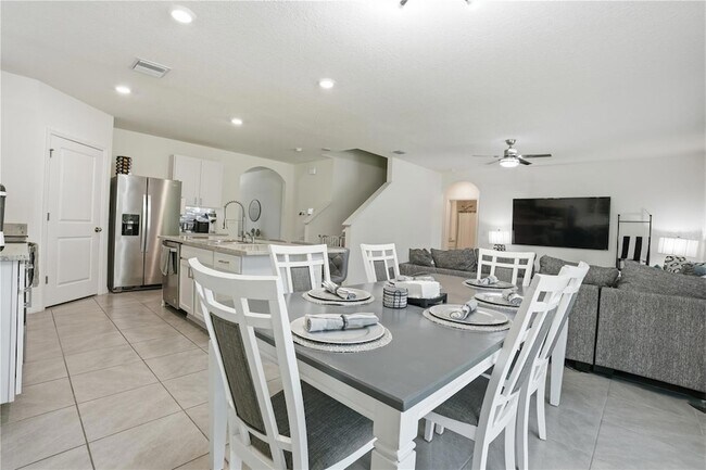 Building Photo - 37 Hickory Crse Cir