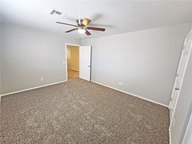 Building Photo - 200 S Mount Charleston Dr E