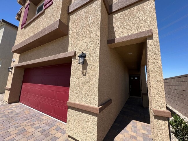 Building Photo - 4 Bedroom Home in Southern Highlands