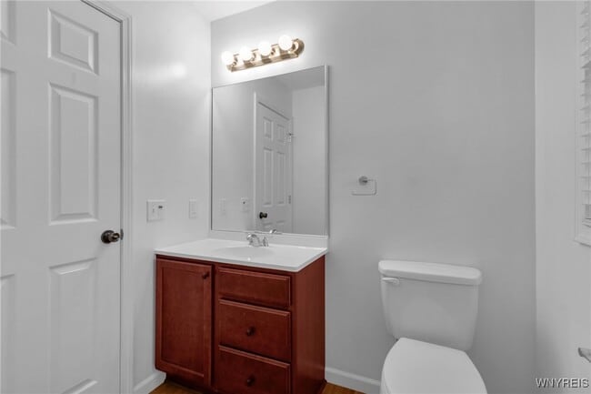 Building Photo - 940 Reserve Rd