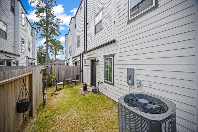 Building Photo - 5406 Wheatley St