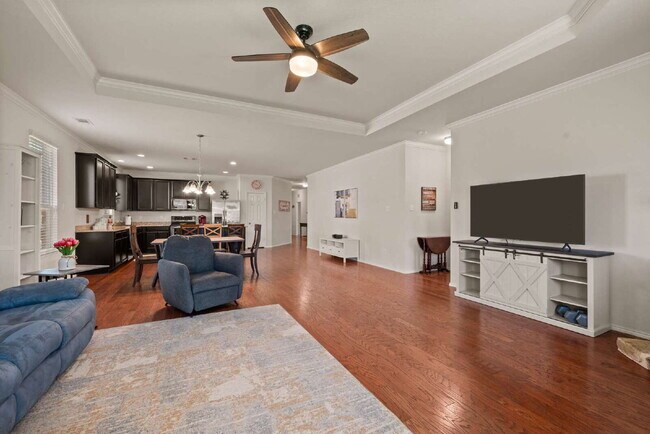 Building Photo - Love Where You Live Starts Right Here!