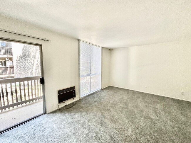 Building Photo - 6202 Friars Rd