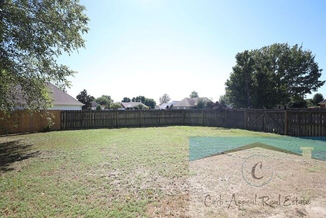 Building Photo - Beautiful 3 bed/ 2 bath home - fireplace, ...
