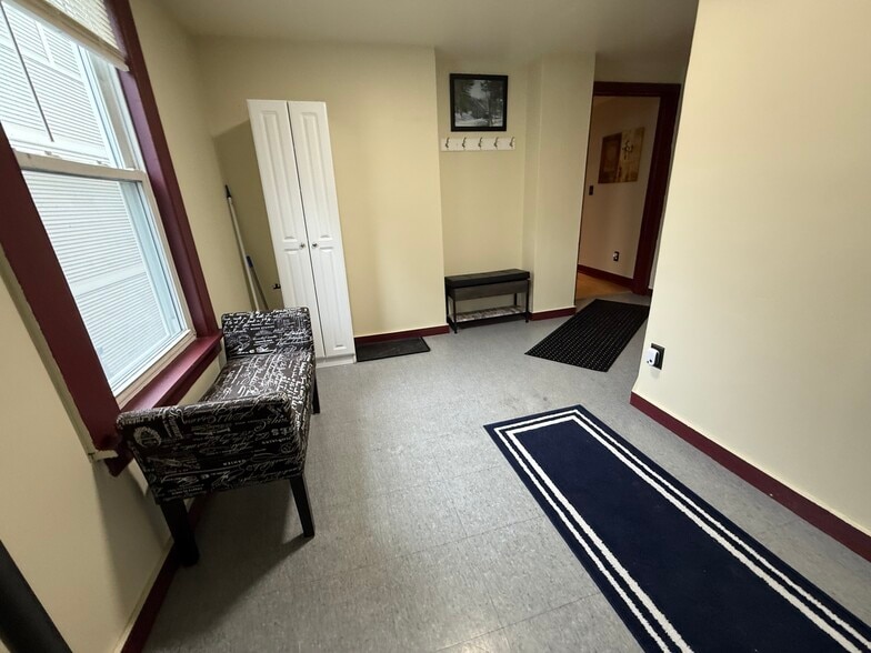 Building Photo - 51 Front St