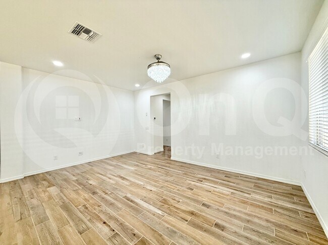 Building Photo - 25493 N 143rd Dr