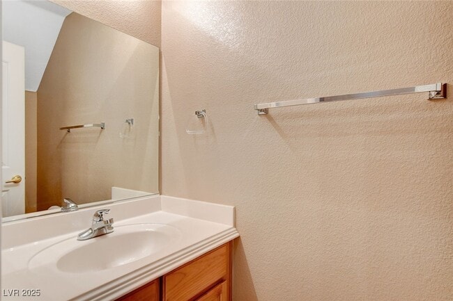 Building Photo - 6733 Lookout Lodge Ln