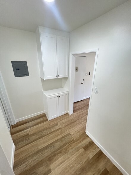 Building Photo - 1322 Amherst Ave