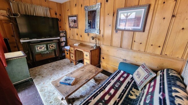 Building Photo - Rustic Cabin Retreat in Lockwood Valley – ...