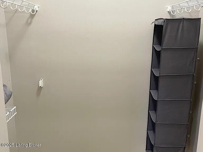 Building Photo - 1110 Westlynne Place