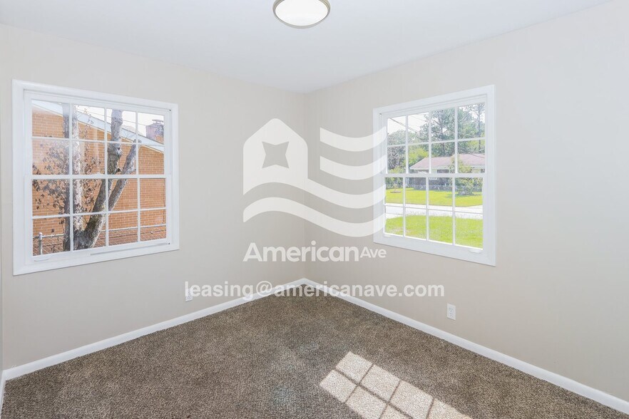 Building Photo - 106 Kingsnoll Dr