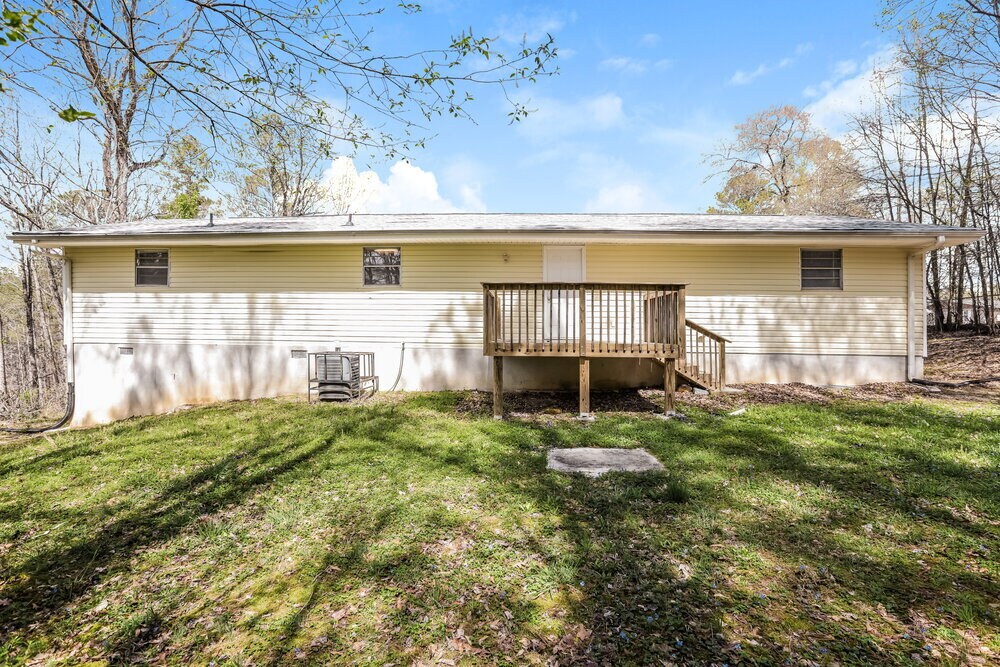 Building Photo - 6570 Elsie St