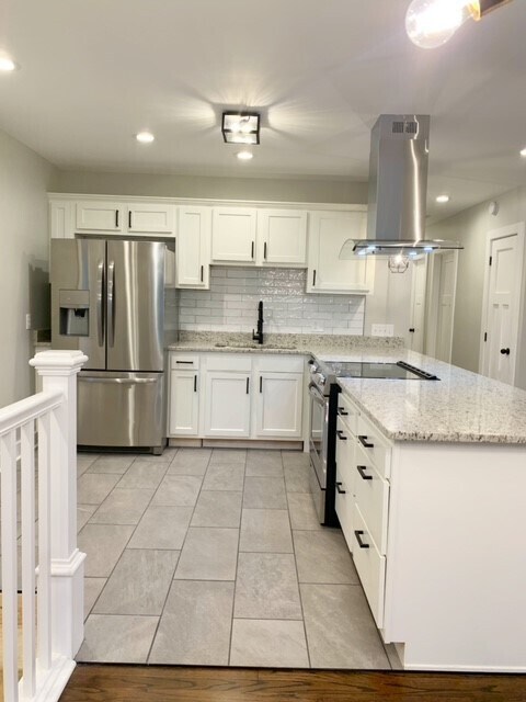 Building Photo - 731 W 43rd St