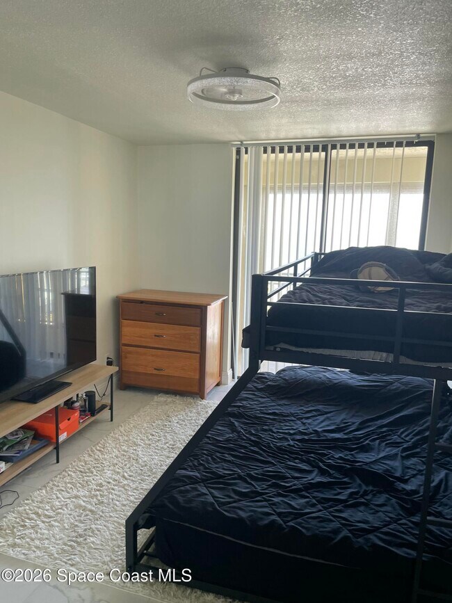 Building Photo - 3221 S Atlantic Ave