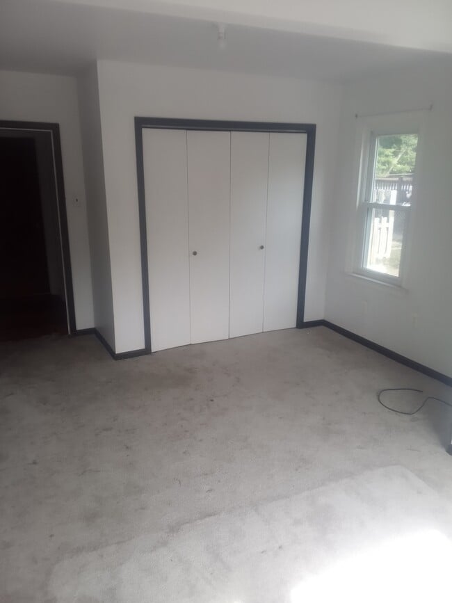 Building Photo - 8 Murphy Ave