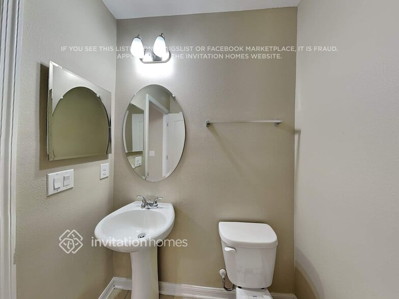 Building Photo - 4718 Lindever Ln