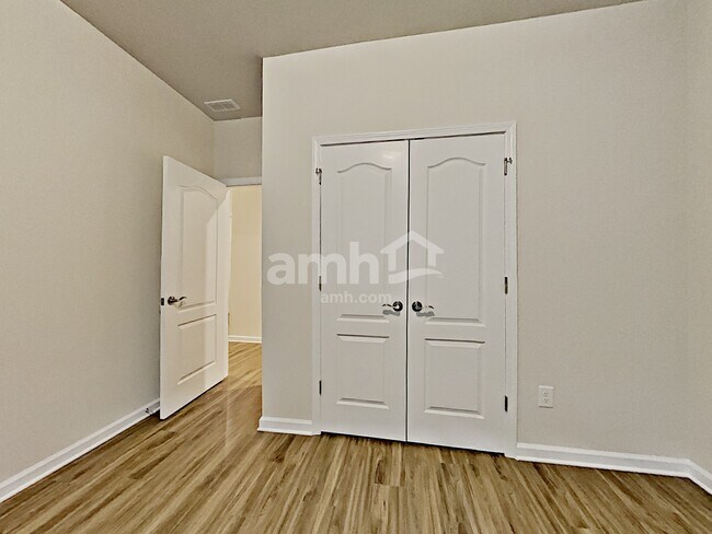 Building Photo - 14326 Hugh Dixon Way