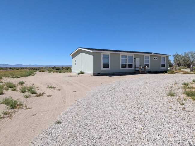 Building Photo - 6855 Equinox Ln