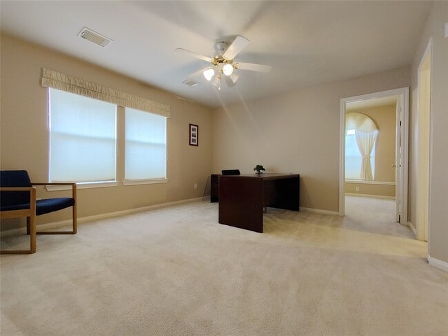 Building Photo - 1035 Sussex Trail