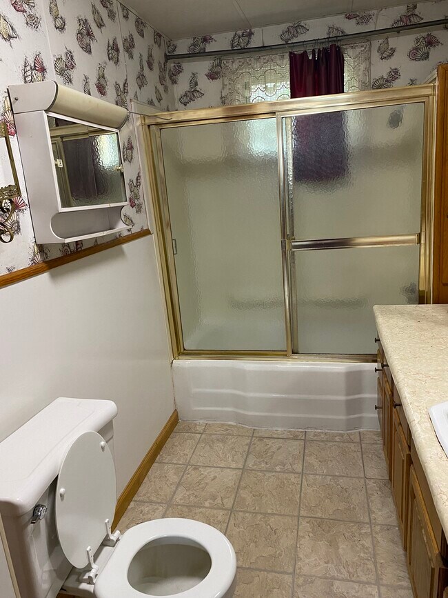 Building Photo - 14 Cleveland Ave