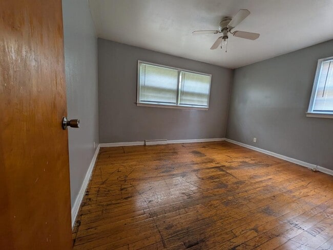 Building Photo - 8001 W Villard Ave