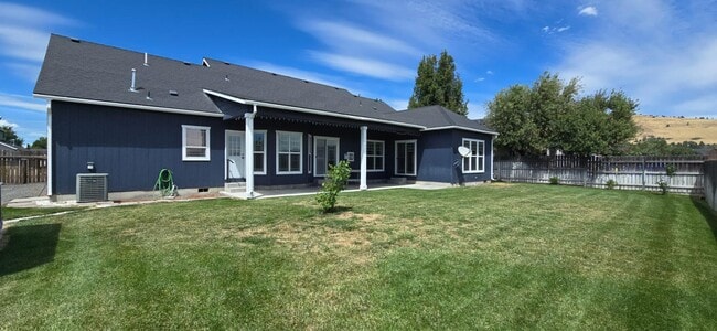 Building Photo - 3311 Barnes Way