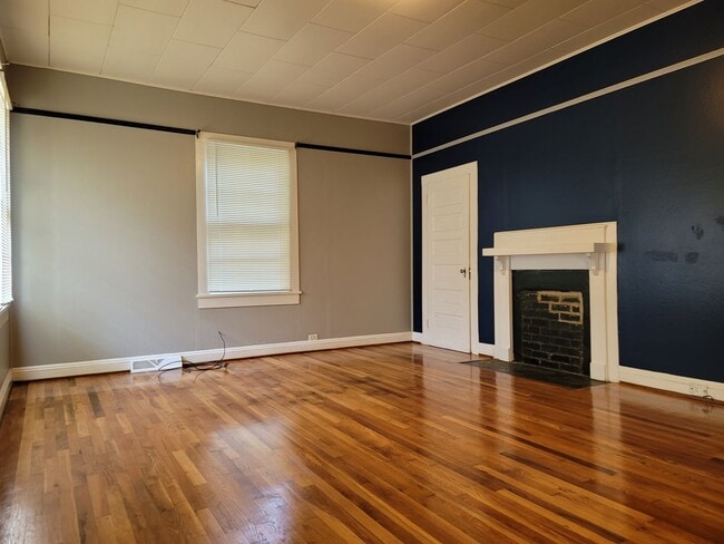 Building Photo - Updated 2-Bedroom 1-Bathroom Home for Rent Gastonia, NC