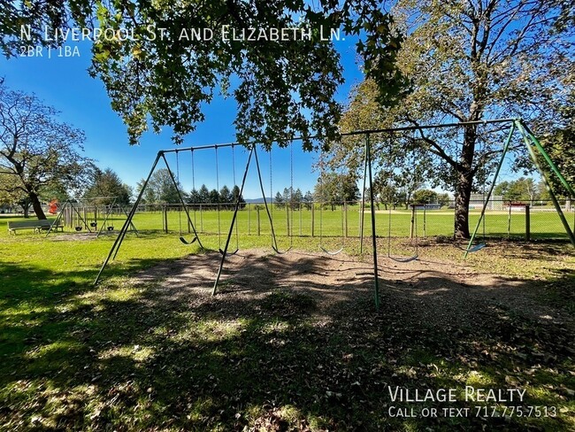 Building Photo - 45 N Liverpool St