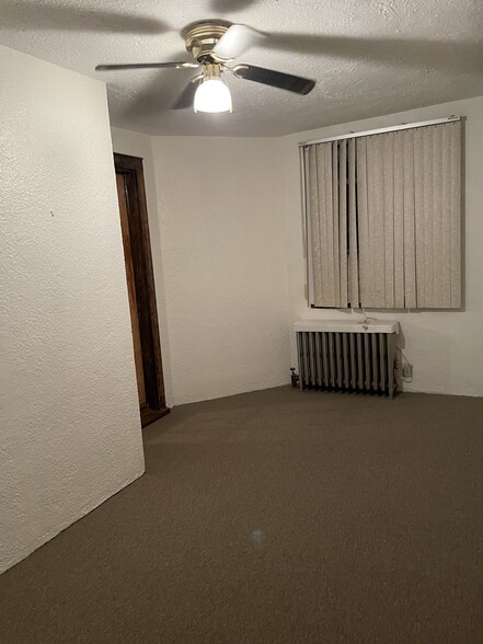 Bonus den/playroom/office - 340 Highland Ave