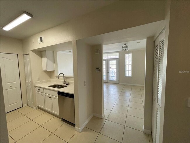 Building Photo - 1020 Siena Park Blvd W