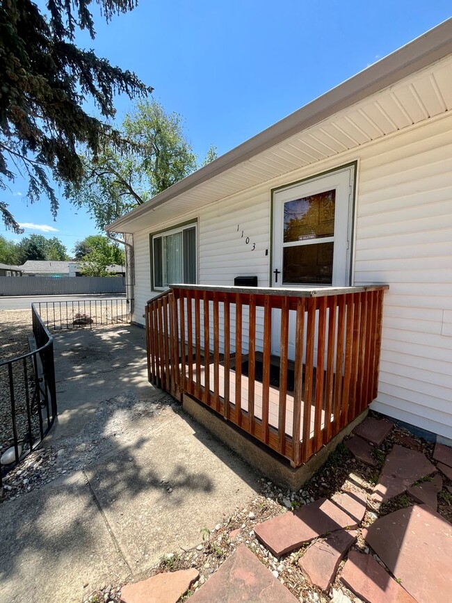 Building Photo - Charming 3-Bedroom Home with Spacious Layo...