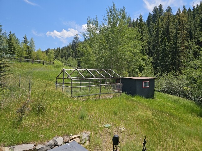Building Photo - 6748 Henrys Rd