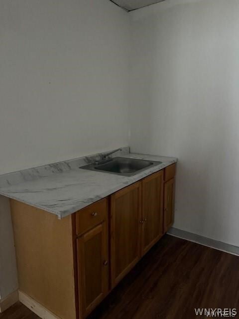 Building Photo - 2255 Genesee St